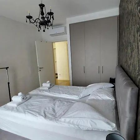 Waterfront Terra Apartament *